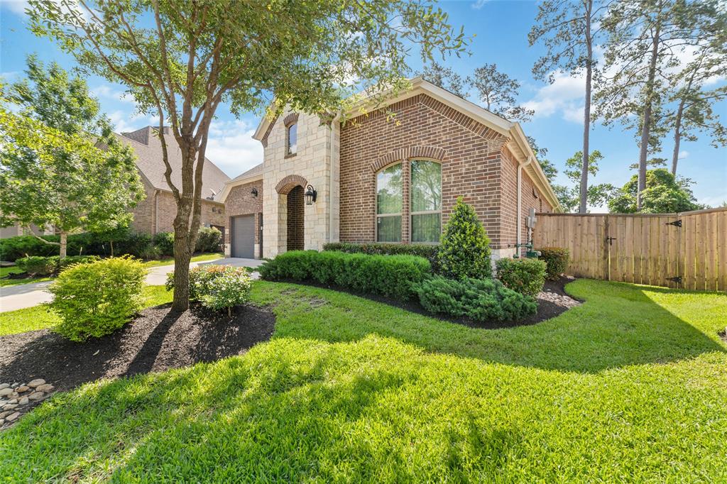 145 Lily Green Court, Conroe, Texas image 3