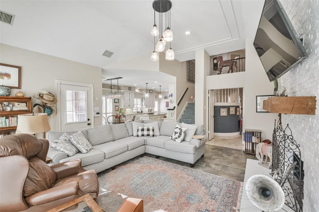 5810 Lone Cedar Drive