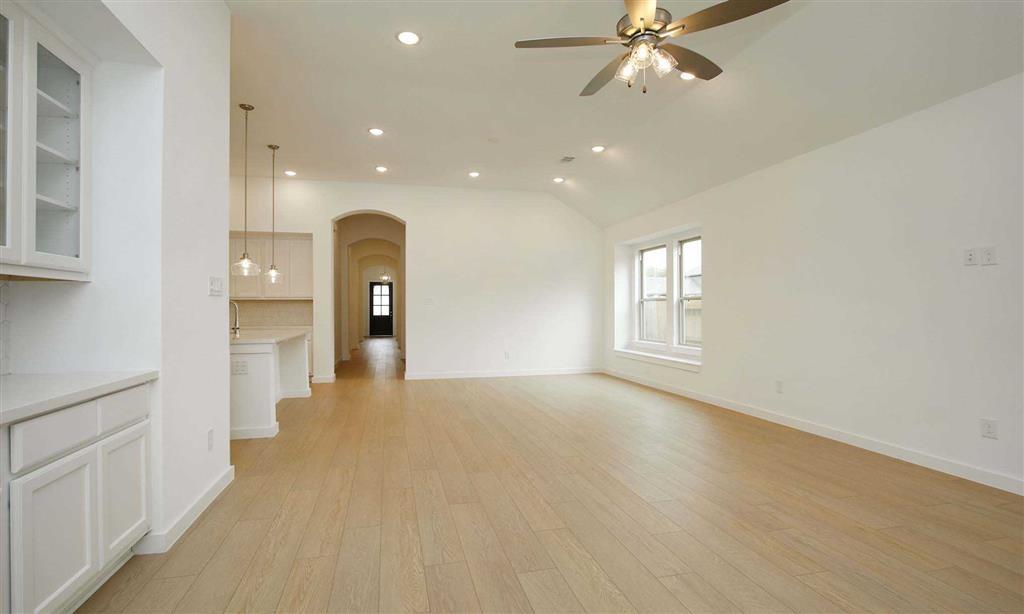 16371 Placid Stream Street, Conroe, Texas image 17