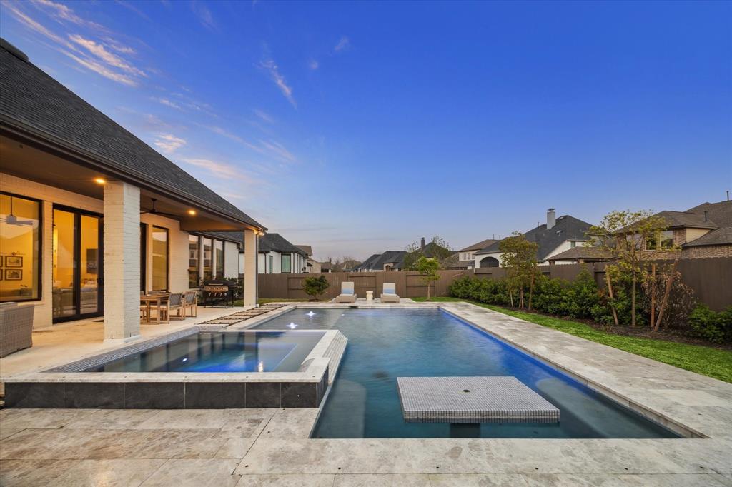 8818 Laurel Crest Drive, Missouri City, Texas image 35