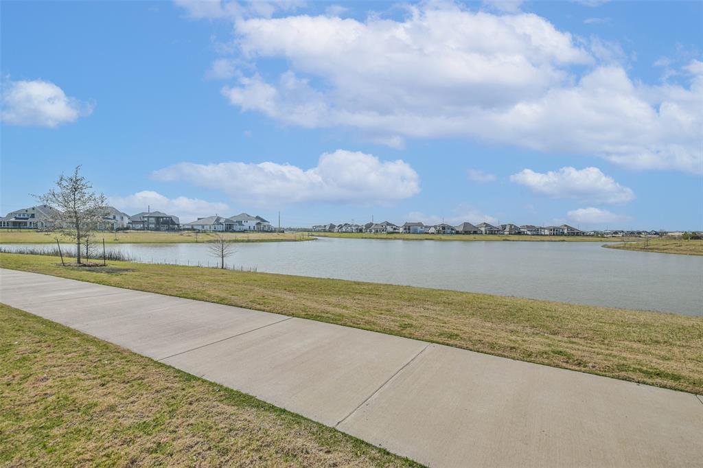 11131 Heartleaf Aster Way, Cypress, Texas image 48