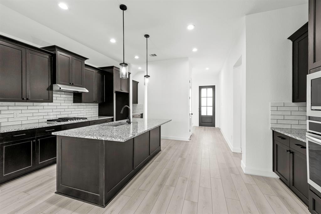 15811 Lecht Drive, Humble, Texas image 7