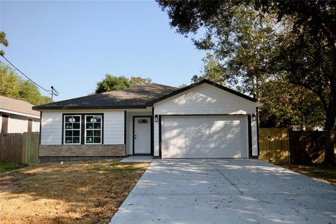 A home in Alvin