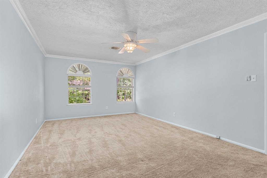 1022 Oak Leaf Street, La Porte, Texas image 31