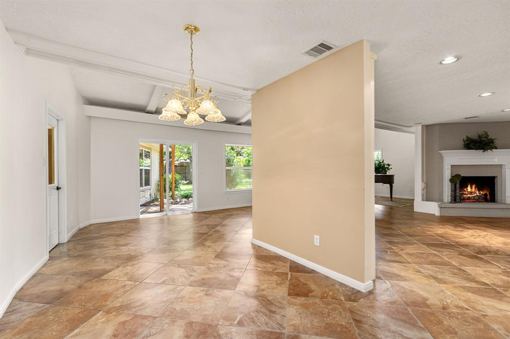 1022 Oak Leaf Street, La Porte, Texas image 15