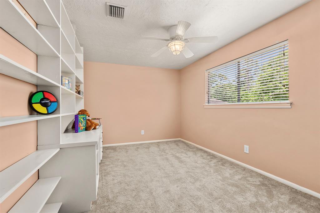 1022 Oak Leaf Street, La Porte, Texas image 33