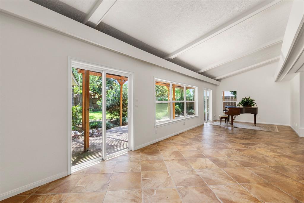 1022 Oak Leaf Street, La Porte, Texas image 16