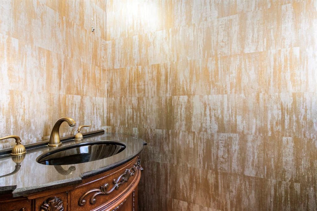 1022 Oak Leaf Street, La Porte, Texas image 30