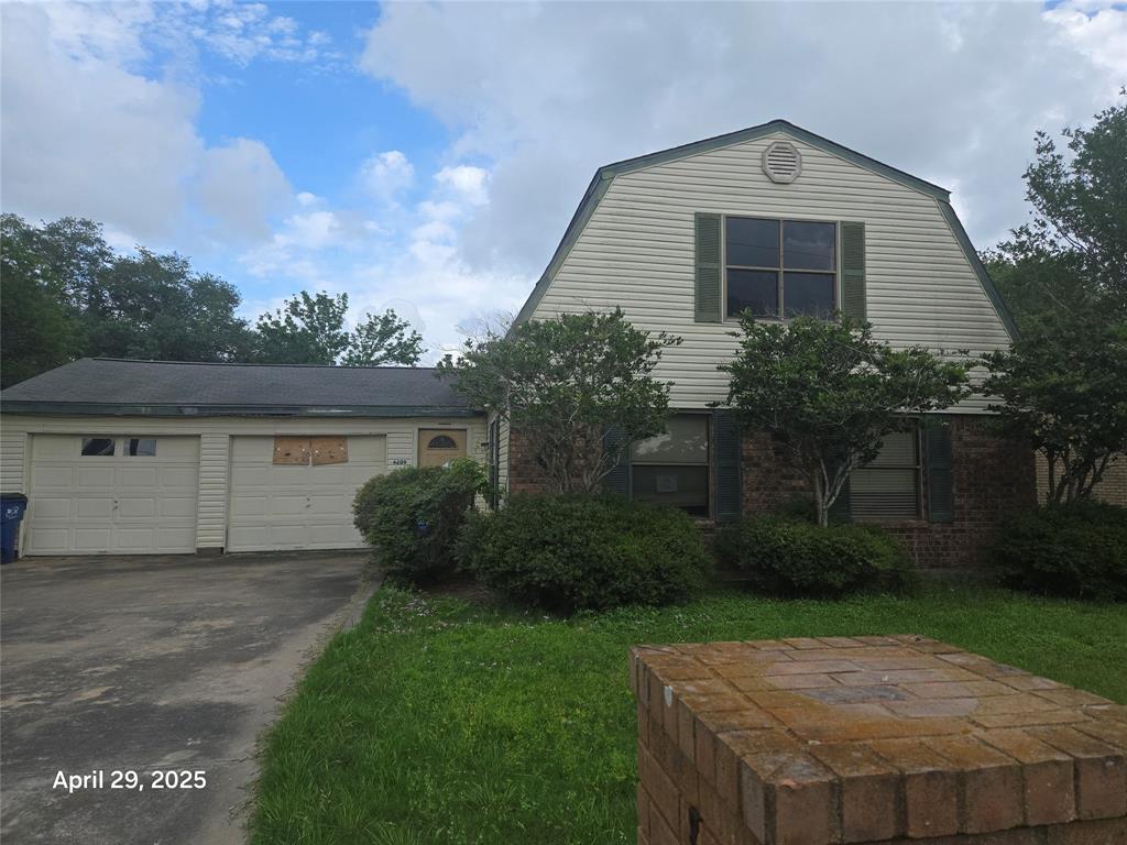 4209 Hiram Brandon Drive, Bay City, Texas image 1