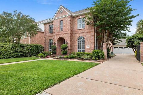 Single Family Residence in Bellaire TX 5312 Aspen Street 1.jpg