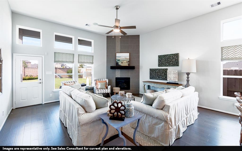 1722 Navigation Lane, Angleton, Texas image 3