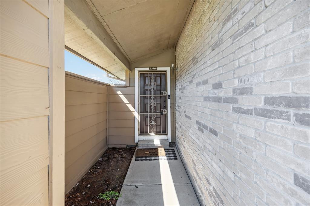 12018 Willow Trail, Houston, Texas image 4
