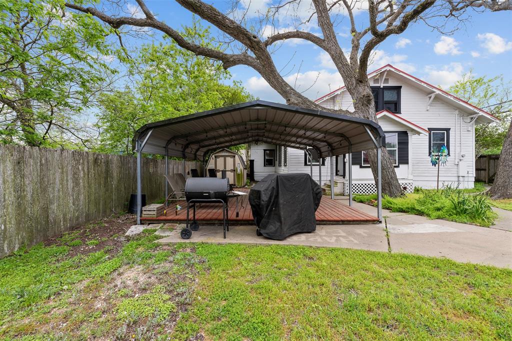 389 W Richmond Street, Giddings, Texas image 6