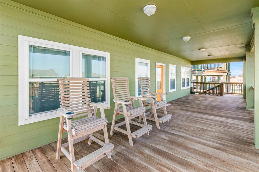 221 Seashell Drive, Surfside Beach, Texas image 9