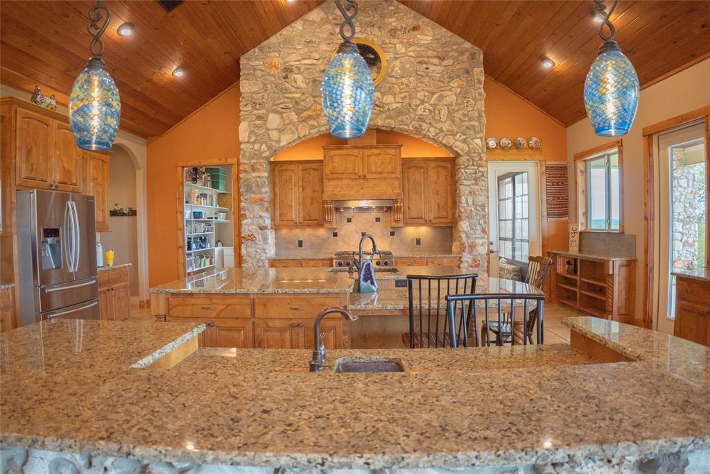 2810 Bridlewood Ranches Drive, San Marcos, Texas image 11