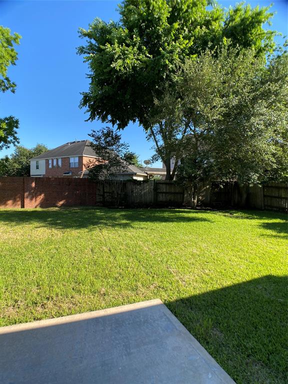 5219 Pebble Bluff Lane, Sugar Land, Texas image 14
