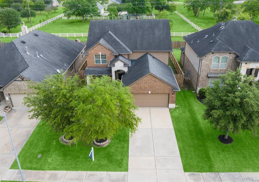 9822 Massanutten Lane, Richmond, Texas image 2
