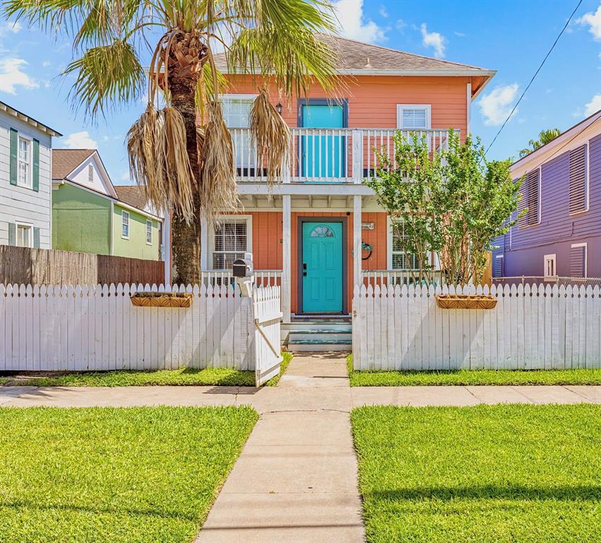 3905 Avenue L, Galveston, Texas image 1