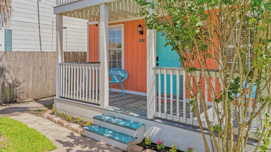 3905 Avenue L, Galveston, Texas image 2