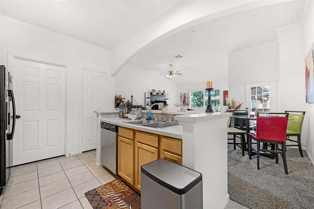 6607 Lake Woodlands Drive #334, The Woodlands, Texas image 12