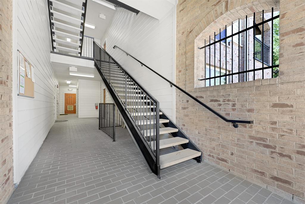 6607 Lake Woodlands Drive #334, The Woodlands, Texas image 3