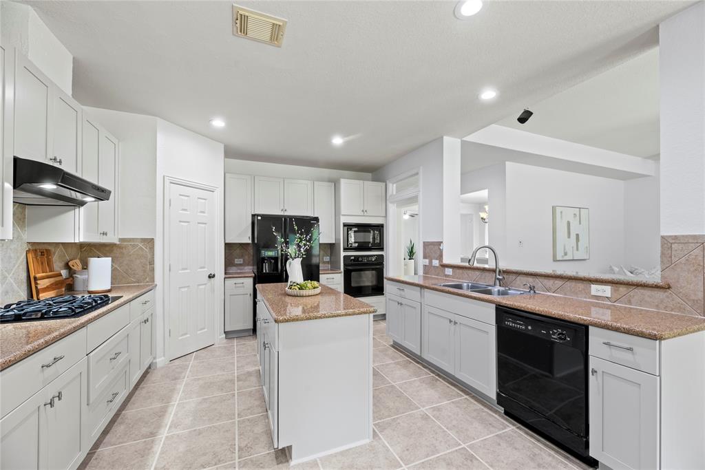 3734 Sunset Manor Lane, Katy, Texas image 11