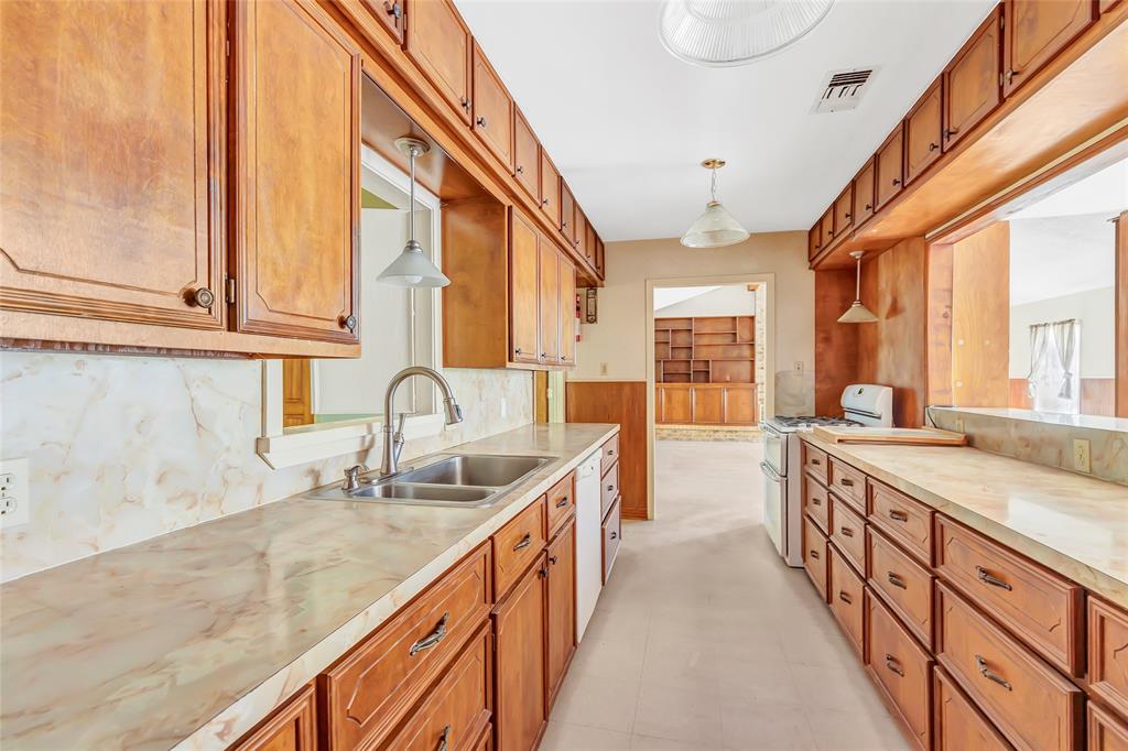 9525 Pine Road, Crosby, Texas image 35