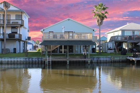 A home in Bayou Vista