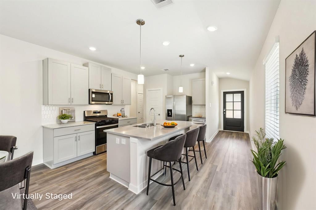 312 Willow Sage Court, Montgomery, Texas image 3