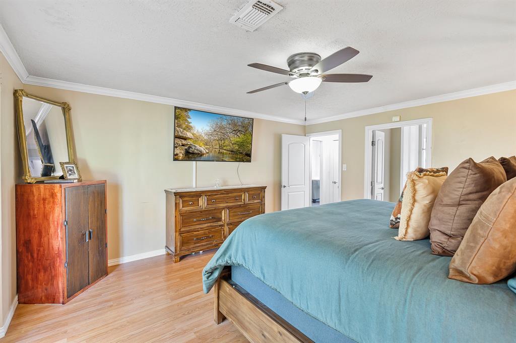 111 Rolling Hills Drive, Conroe, Texas image 18