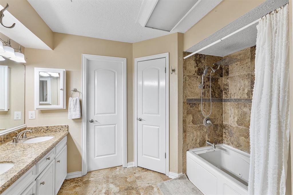 111 Rolling Hills Drive, Conroe, Texas image 19
