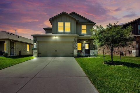 Single Family Residence in Conroe TX 16912 Rich Pines Drive.jpg