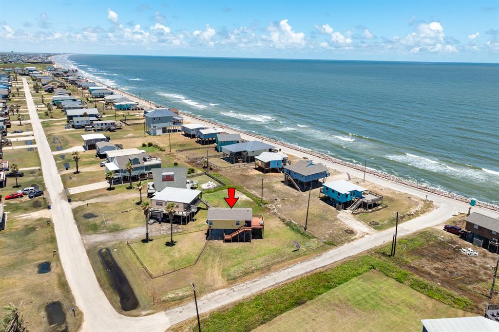 819 Sea Shell Drive, Surfside Beach, Texas image 3