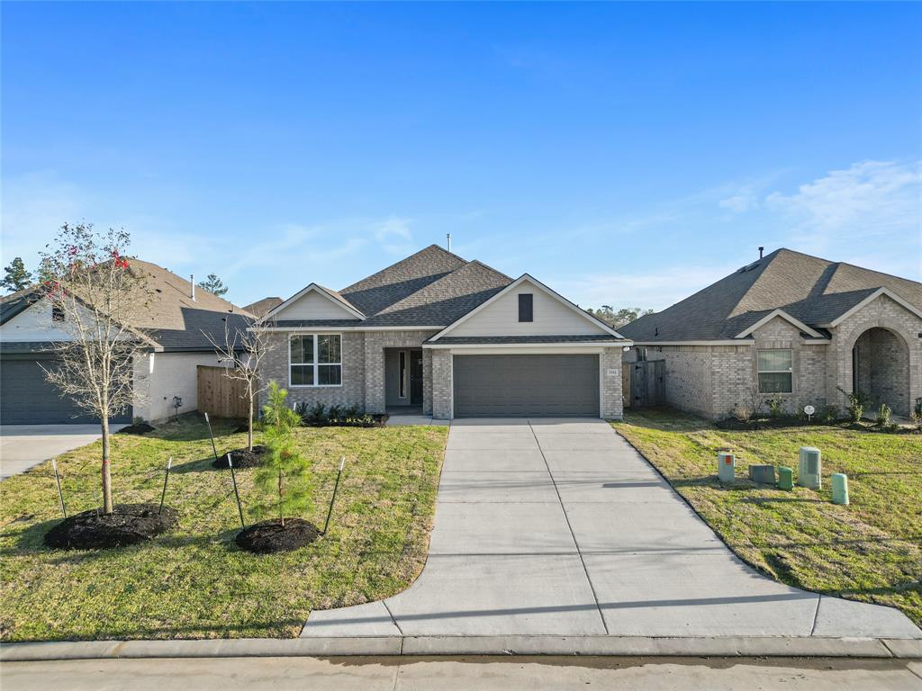2944 Palominos Way, Conroe, Texas image 2