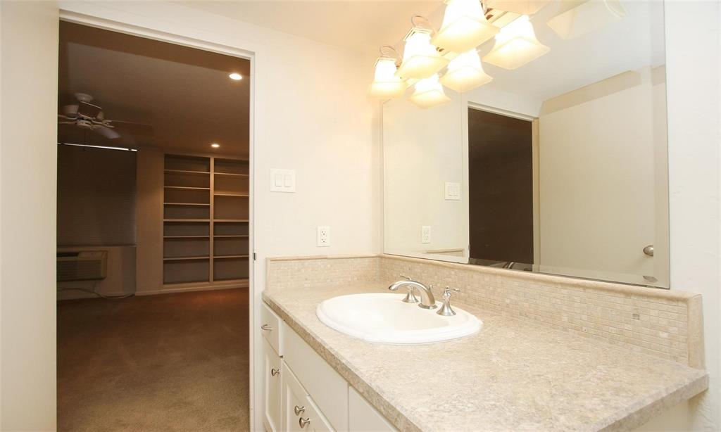 7510 Hornwood Drive #1305, Houston, Texas image 14