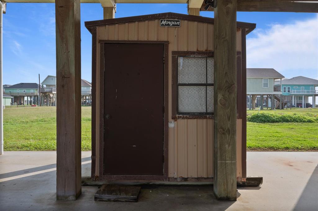852 Buell, Crystal Beach, Texas image 31
