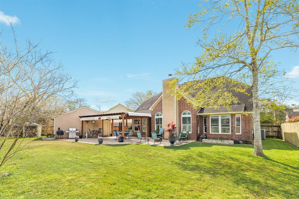 59 Sunrose Court, Lake Jackson, Texas image 33