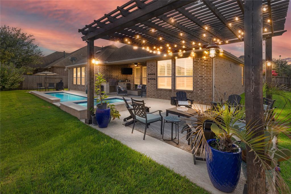 8903 Purdy Crescent Trail