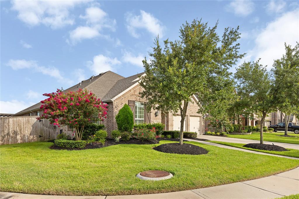 8903 Purdy Crescent Trail