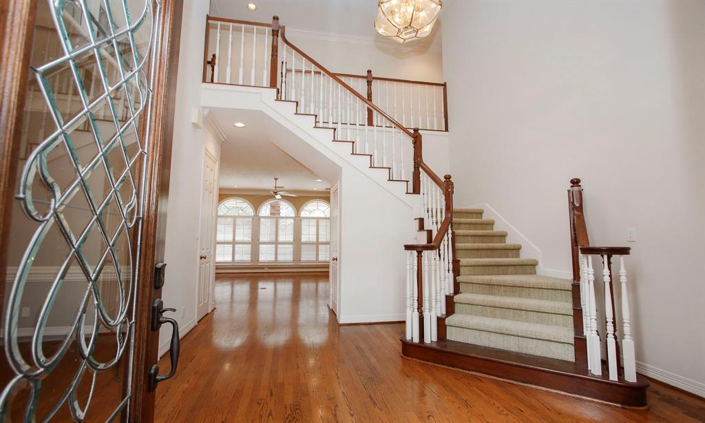 8 Epernay Place