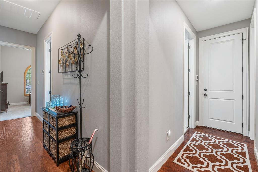 126 W Cresta Bend Place, Spring, Texas image 27