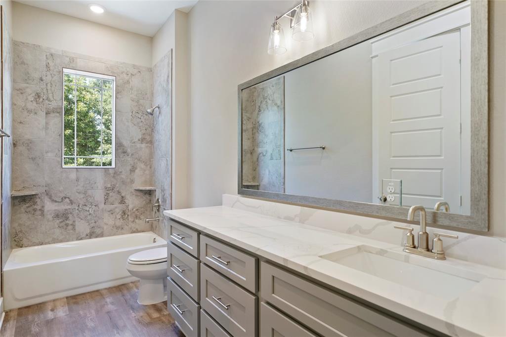 15081 Marina Drive, Conroe, Texas image 12