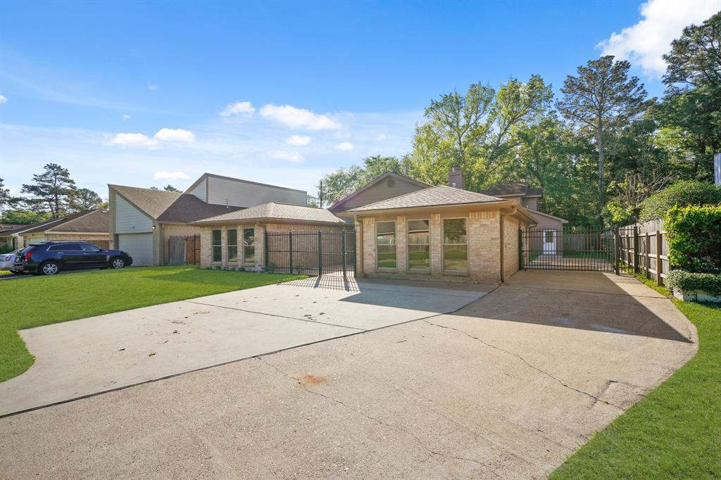 13510 Cedar Point Drive, Cypress, Texas image 1