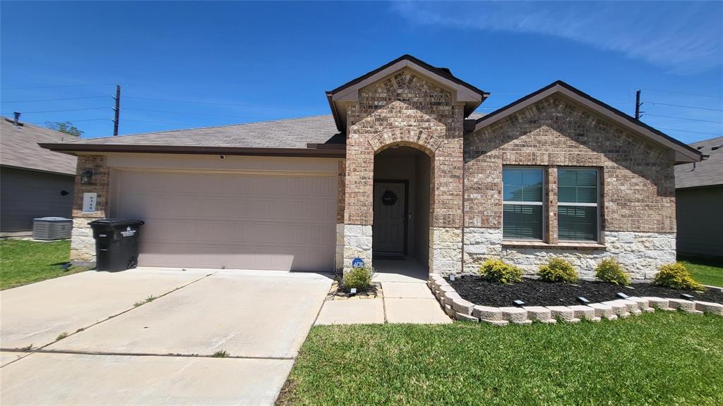 6319 Fairfield Brook Lane, Rosenberg, Texas image 1