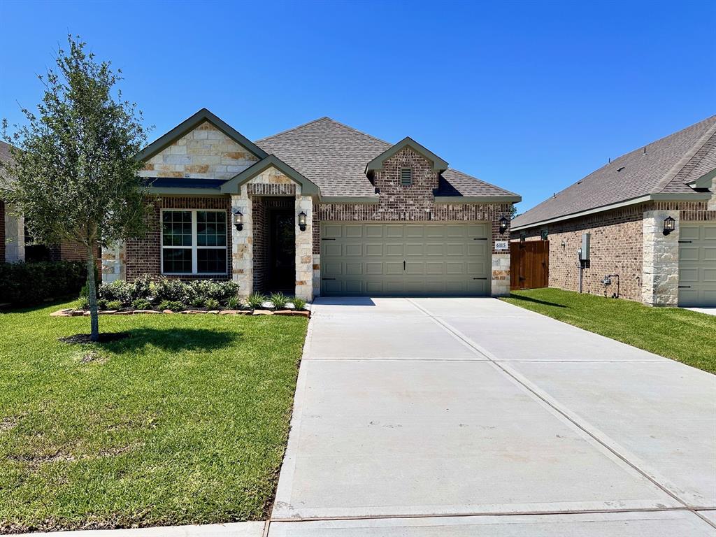 6115 White Spruce Drive, Conroe, Texas image 1