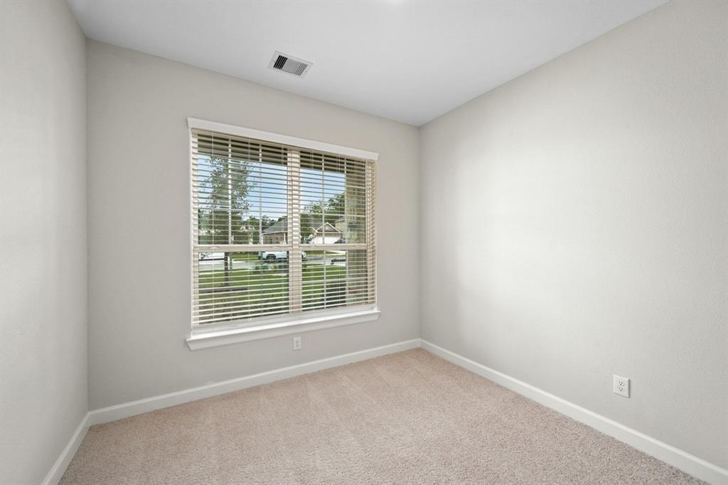 6115 White Spruce Drive, Conroe, Texas image 15