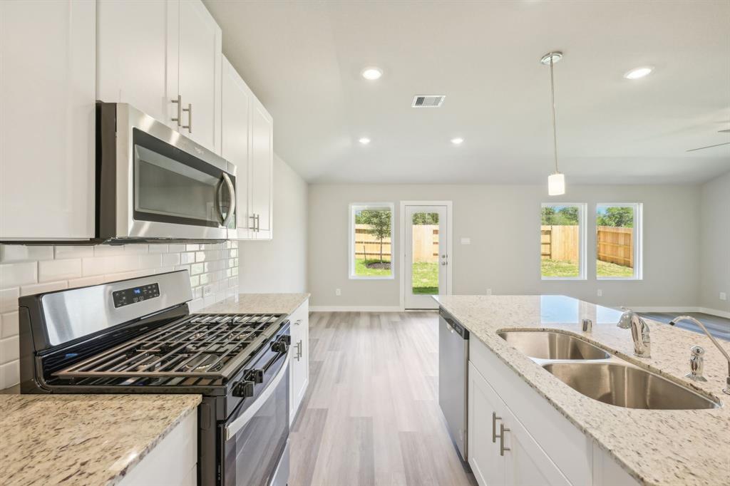 1467 Waggoner Ranch Trail, Conroe, Texas image 9