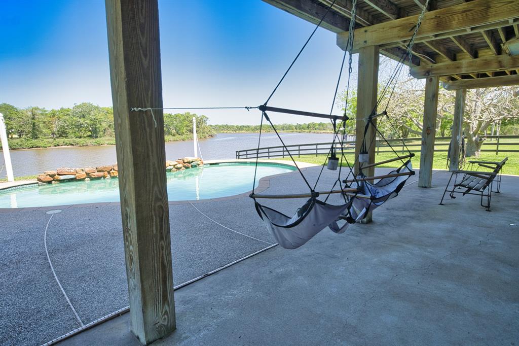 3054 Fm 2611 Road, Brazoria, Texas image 3