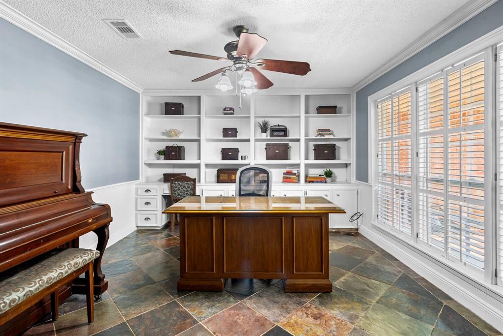 3927 Point Clear Drive, Missouri City, Texas image 10