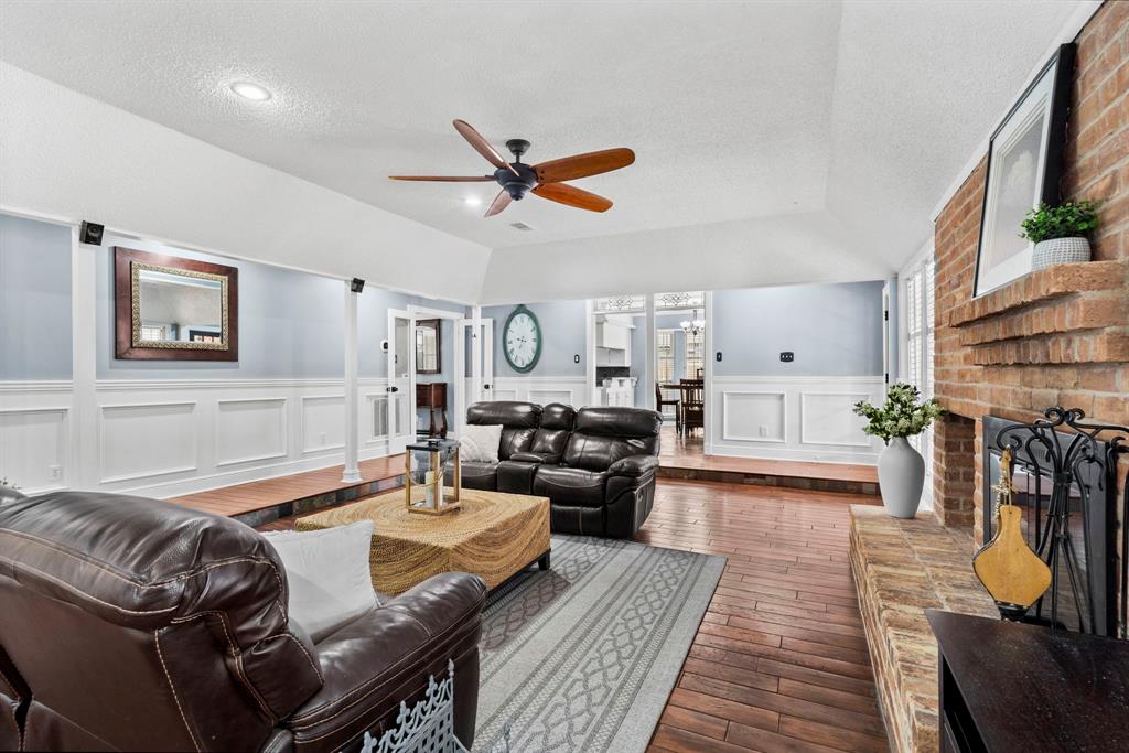 3927 Point Clear Drive, Missouri City, Texas image 25